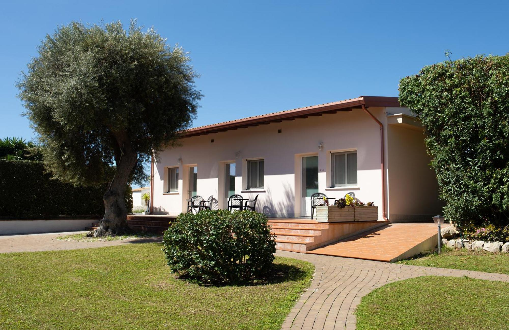 Isola Charm B&B - A Historic Villa Near Punta Del Pero Beach Szirakúza Kültér fotó